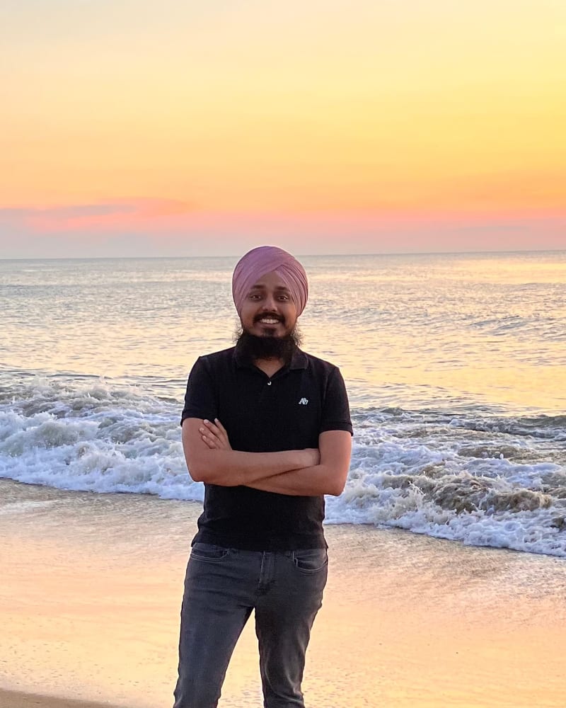 Dr. Gurmukh Dhaliwal, Certified Specialist in Endodontics